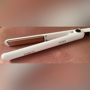 Go air White straightener